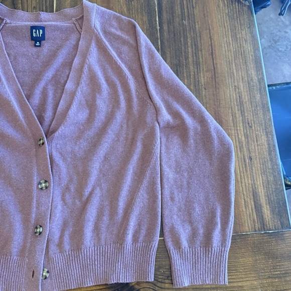 GAP Women's Purple Cardigan Med Button Up - Picture 5 of 5